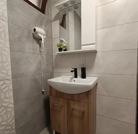 Standard Kolmen Hengen Huone, Casa De Vacanță Zabpatak Vendégház