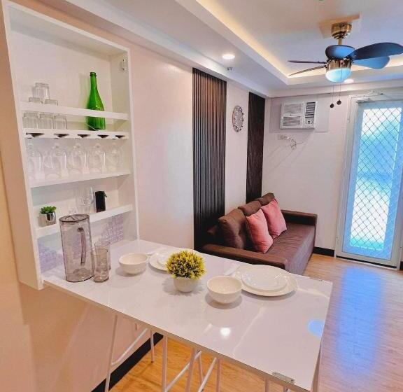 バルコニー付き1ベッドルームアパートメント, R&j Home Stay Dvo