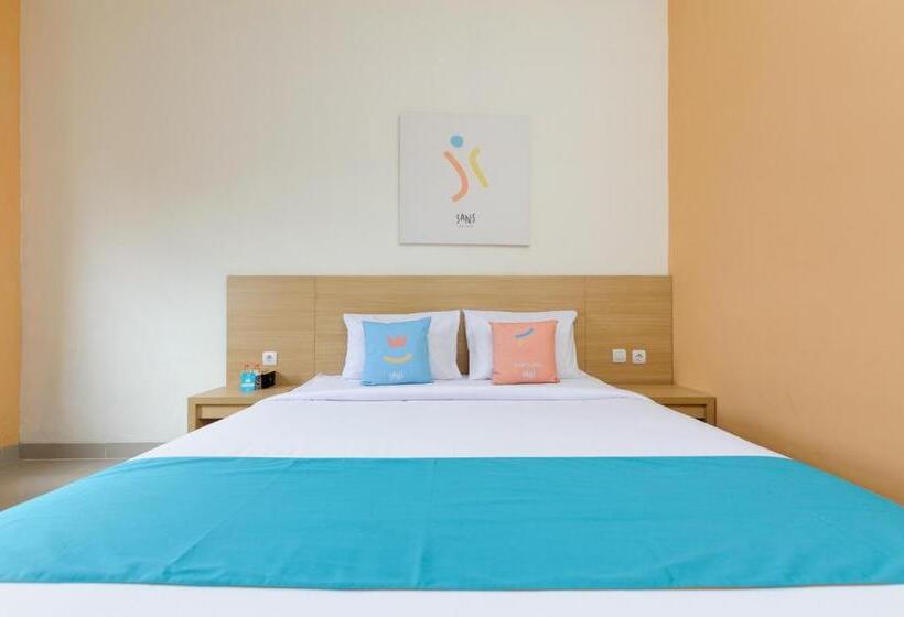 Номер Superior, Sans Hotel Cibanteng Dramaga Bogor
