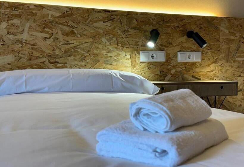 Номер Стандарт Четырехместный Совместный Санузел, Albergue Real Fabrica De Ezcaray