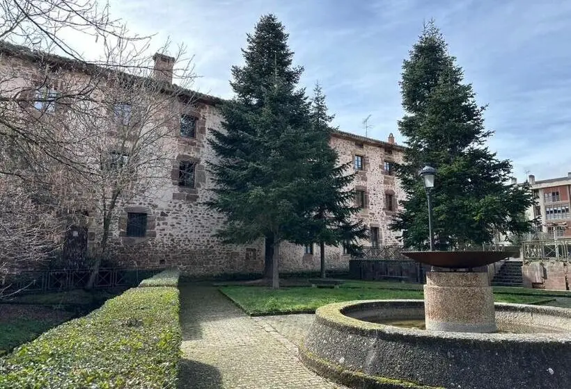 Standard Kolmen Hengen Huone Jaettu kylpyhuone, Albergue Real Fabrica De Ezcaray