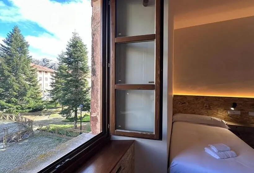 Standard Kolmen Hengen Huone Jaettu kylpyhuone, Albergue Real Fabrica De Ezcaray