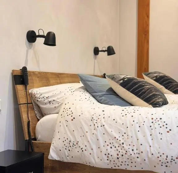 デラックスルーム, De Seuterhoeve