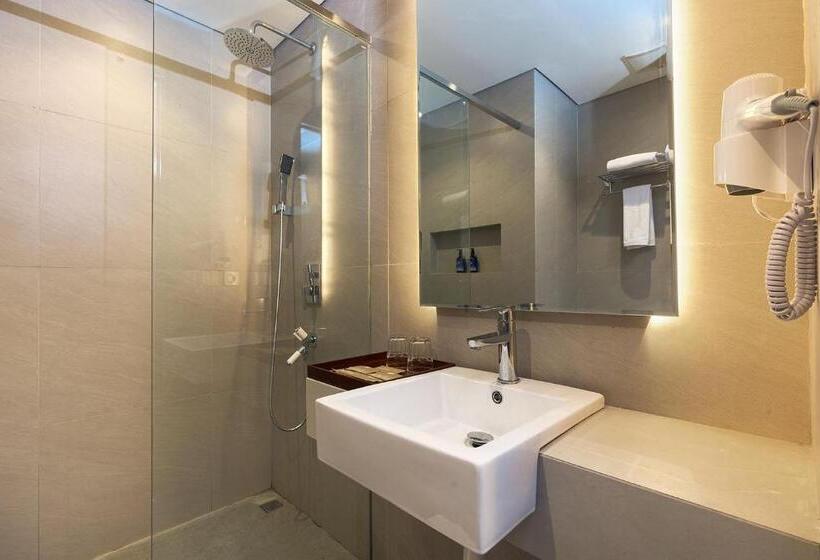 غرفة ديلوكس مطلة على الجبل, 1o1 Style Yogyakarta Malioboro