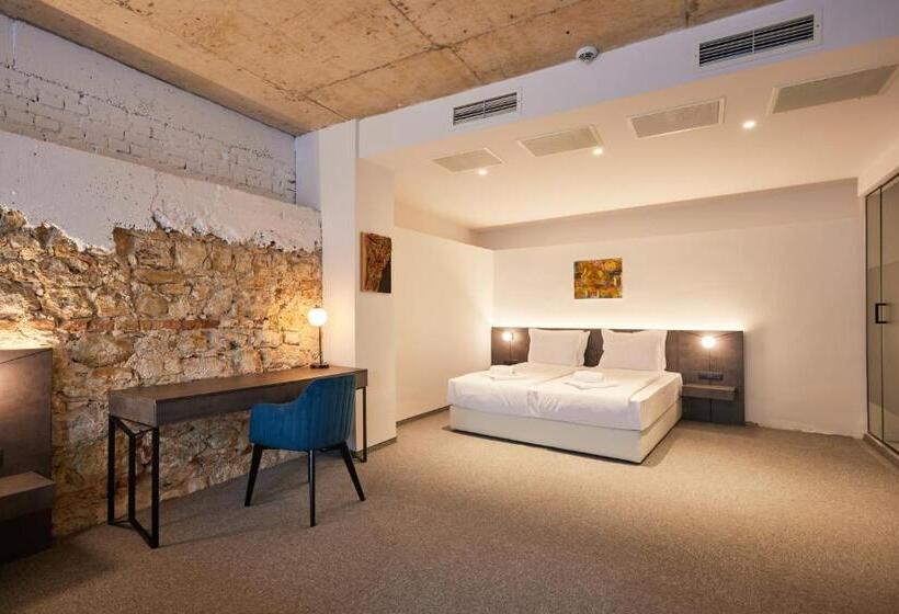 シティビュースイート, Bizarre Boutique