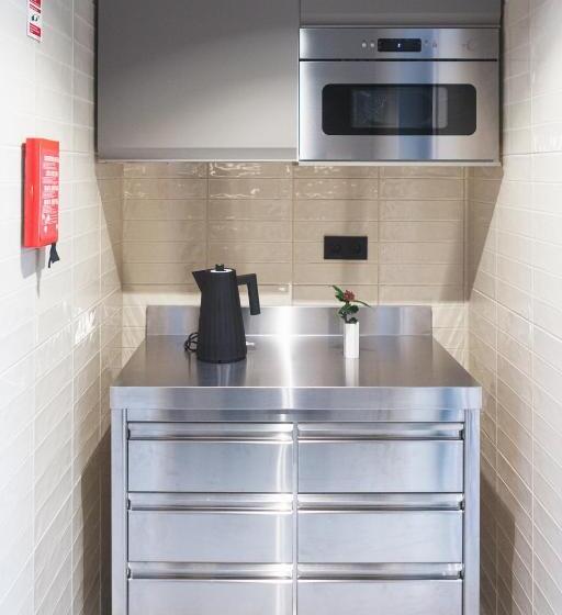 إستوديو قياسى, Gandum Village