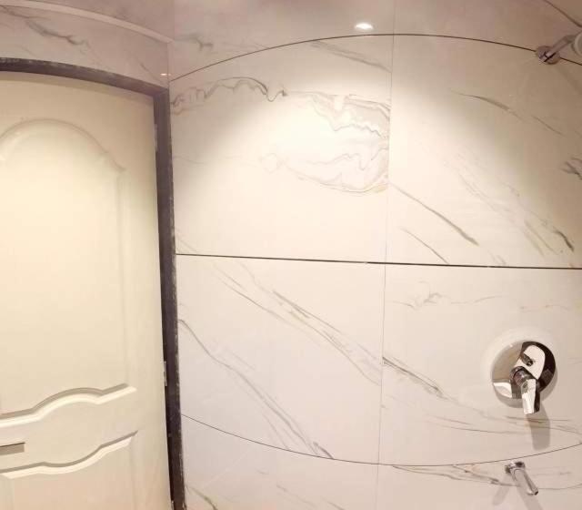 スイート(家族用), India Gate