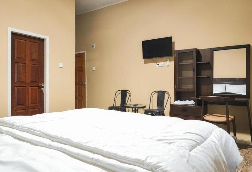 디럭스 룸, Reddoorz Syariah Near Telanaipura Jambi