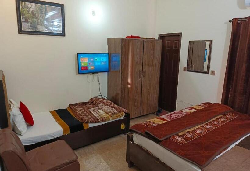 اتاق لوکس سه تخته, Second Home Family