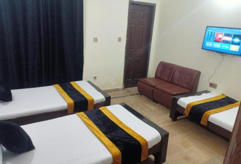 اتاق لوکس سه تخته, Second Home Family