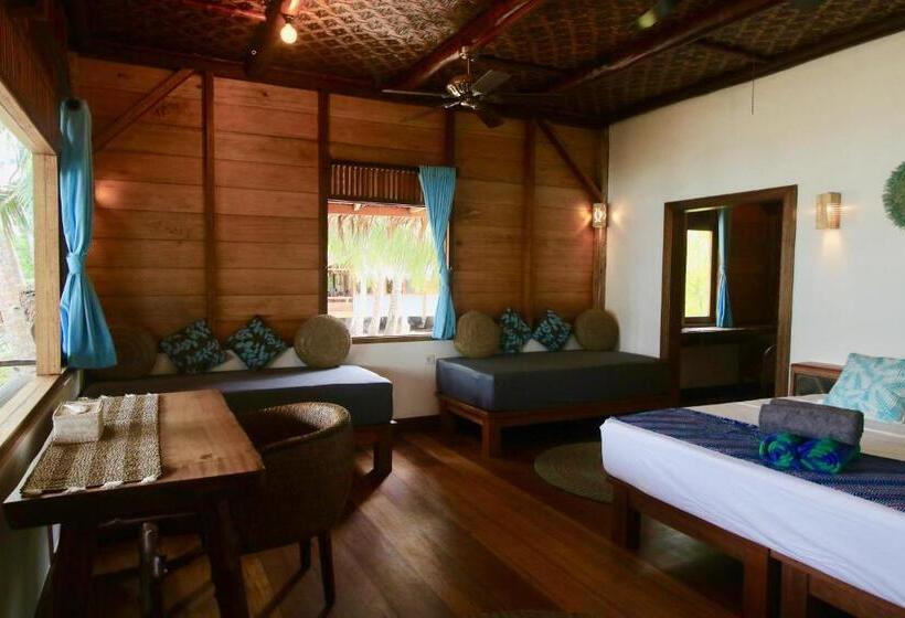 اتاق لوکس با تخت بزرگ, Villa Mentawai