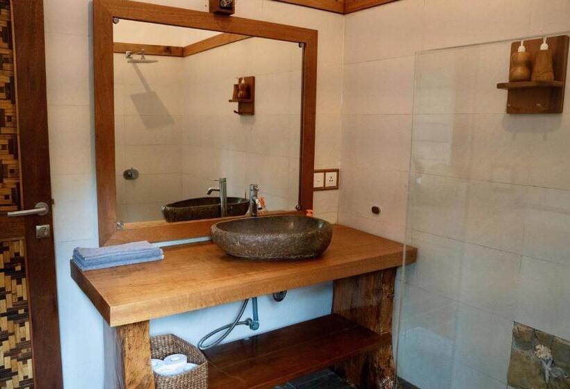 חדר דחוקס עם מיטת קינג, Villa Mentawai