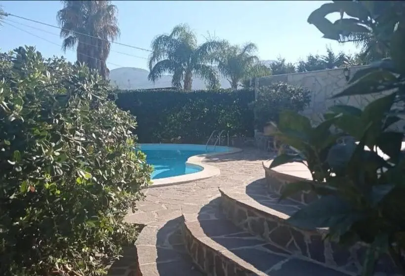 バス共有のスタンダードルーム, Casa Anna