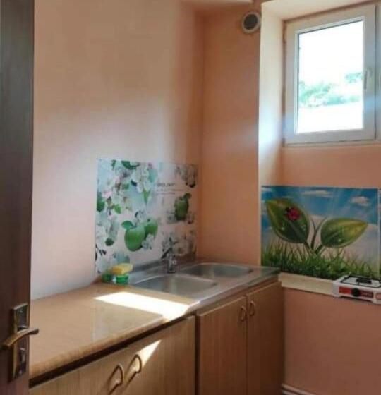 חדר סטנדרט לארבעה, Mg Guest House