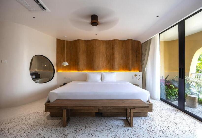 سوئیت با بالکن, Saha Casa Boutique Hotel Da Nang