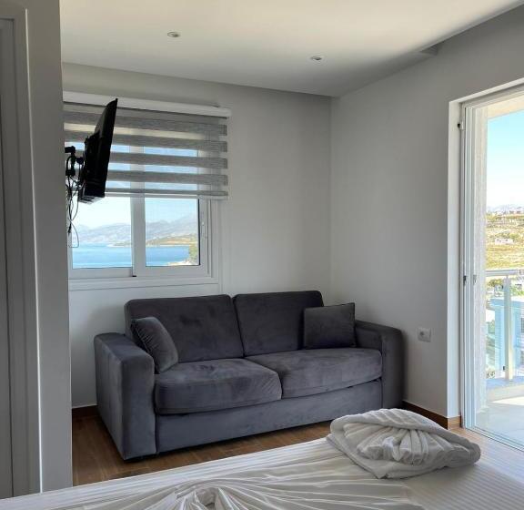 استودیوی استاندارد با چشم‌انداز دریا, Sea La Vie By Hotel Anna