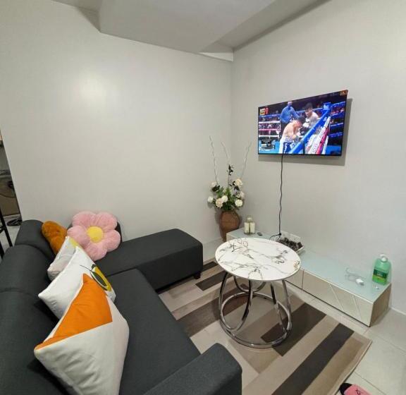 غرفة عائلية, Casa Moanna 2br Condo With Dining, Kitchen, Living Area And Netflix