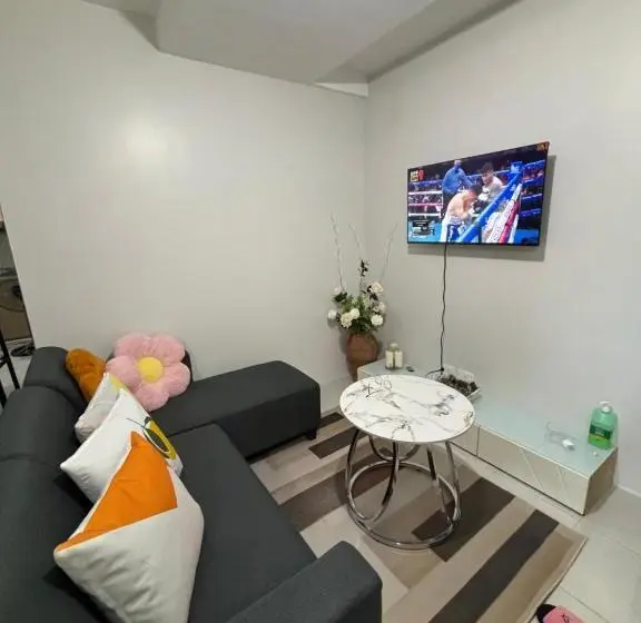ファミリールーム, Casa Moanna 2br Condo With Dining, Kitchen, Living Area And Netflix