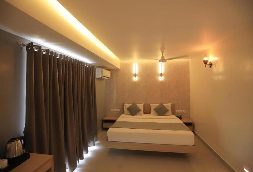 Люкс с Балконом, Shoolin Grand