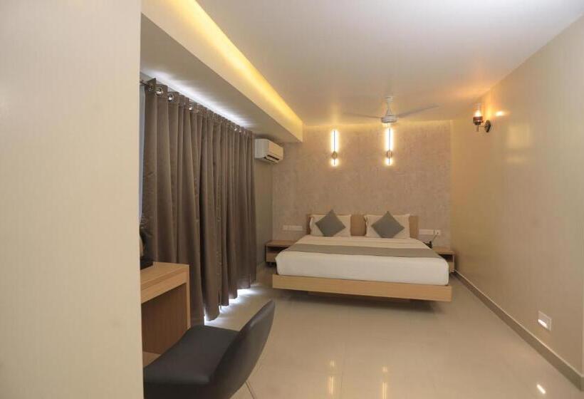 Люкс с Балконом, Shoolin Grand