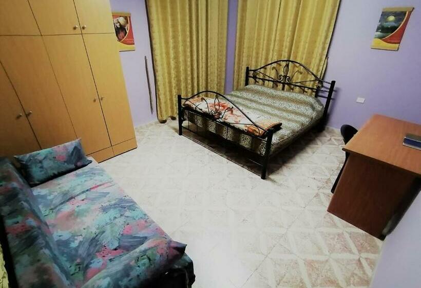 اتاق اکونومی, House Of Peace