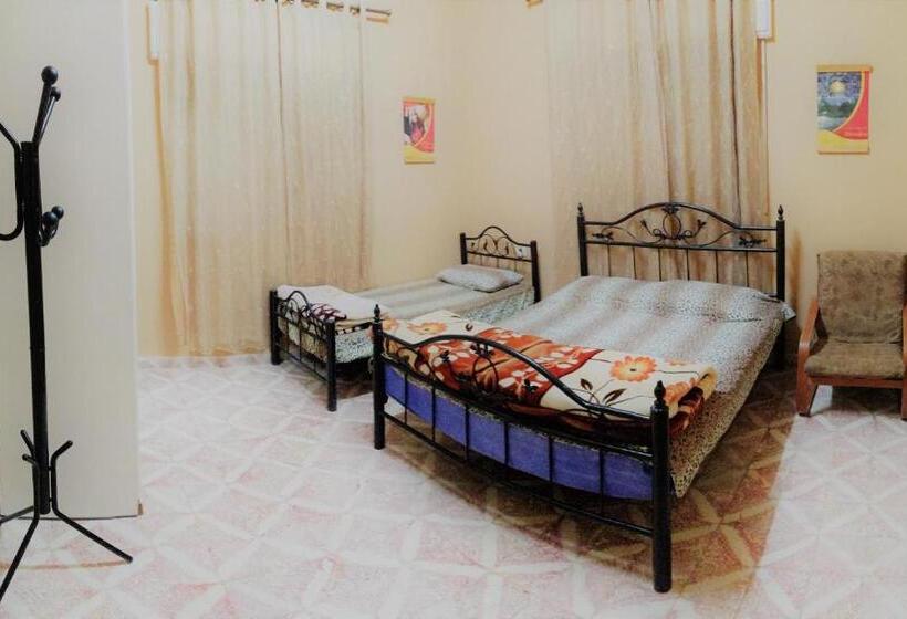 اتاق استاندارد, House Of Peace