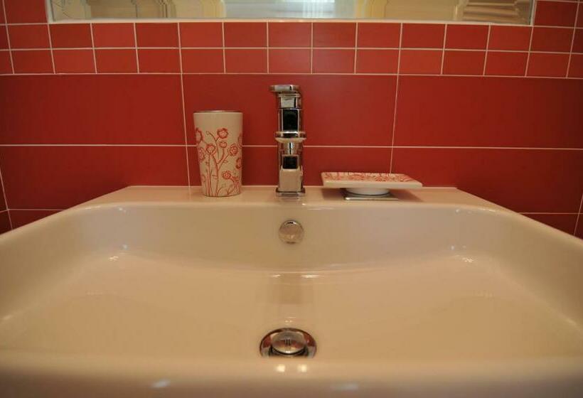 اتاق استاندارد سه نفره, B&b Il Grifone