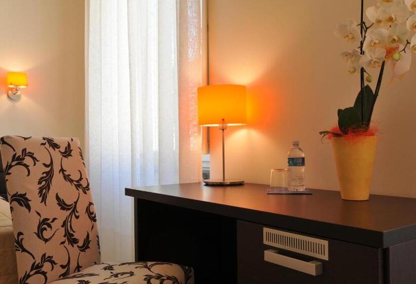 اتاق استاندارد, B&b Il Grifone