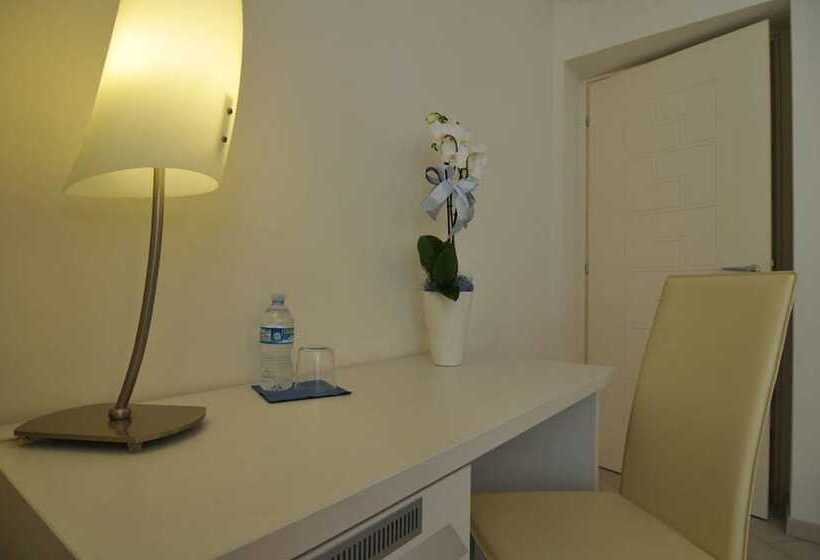 اتاق استاندارد, B&b Il Grifone