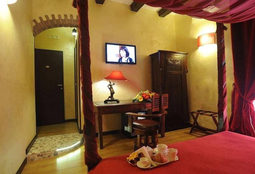 اتاق استاندارد, B&b Muro Torto Cairoli Struttura Sanificata Giornalmente Con Prodotti Specifici Conformi Al Decalo