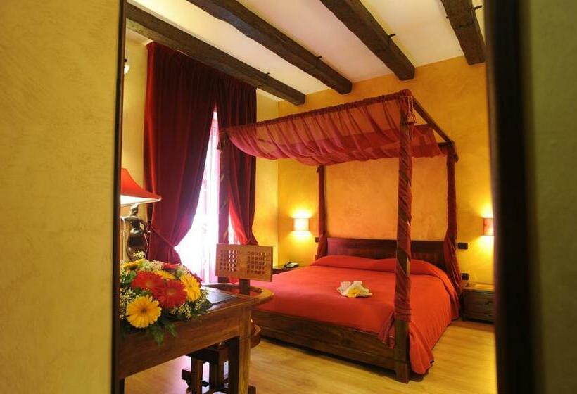 اتاق استاندارد, B&b Muro Torto Cairoli Struttura Sanificata Giornalmente Con Prodotti Specifici Conformi Al Decalo