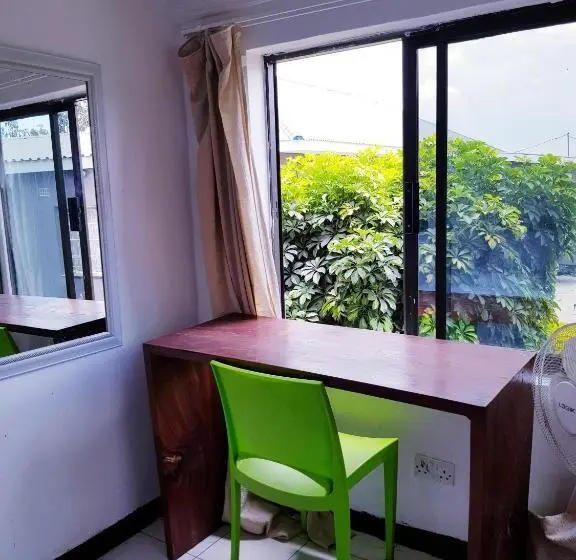 اتاق استاندارد, Chinyonga Guesthouse