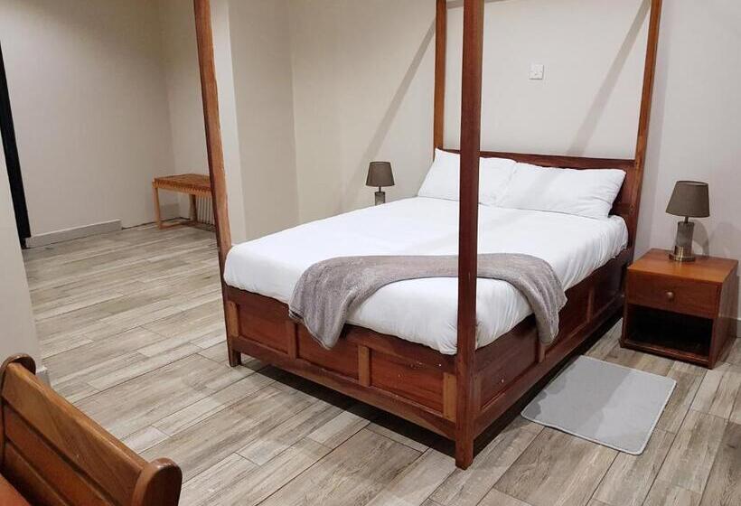 استودیو استاندارد با چشم‌انداز استخر, Chinyonga Guesthouse