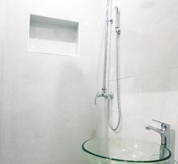 استودیو استاندارد با چشم‌انداز استخر, Chinyonga Guesthouse