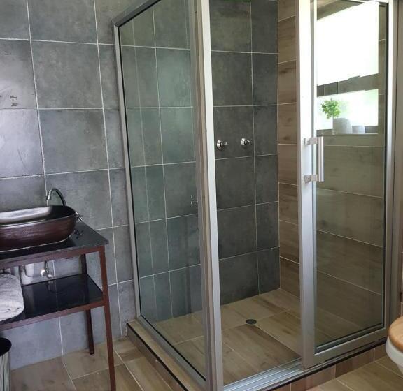 استودیو استاندارد با چشم‌انداز, Chinyonga Guesthouse