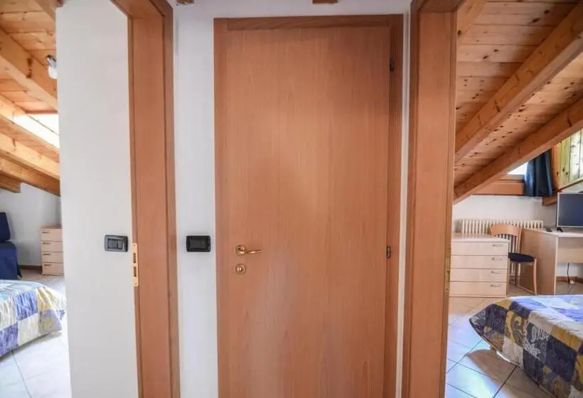 Ullakkohuone, Bed And Breakfast Galet