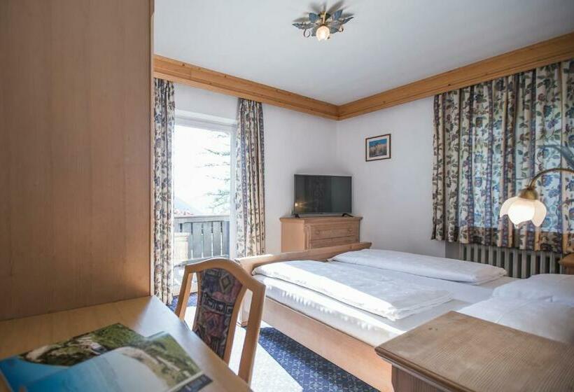 غرفة قياسية, Bike & Ski Hotel Diana Karersee