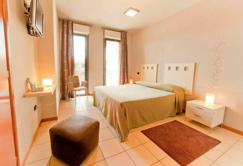 Standard-huone, Agorà