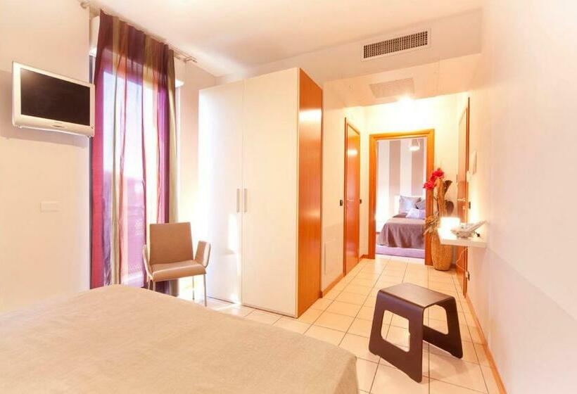 غرفة عائلية, Agorà