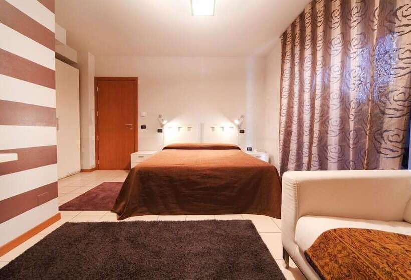 غرفة قياسية, Agorà