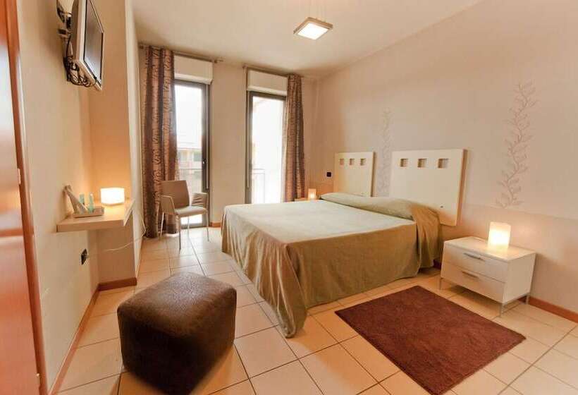 غرفة عائلية, Agorà