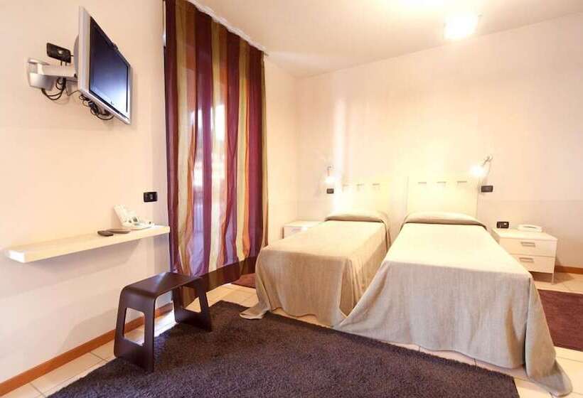 غرفة عائلية, Agorà