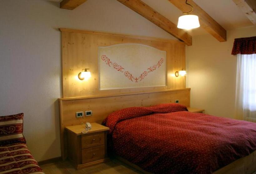 Номер Стандарт Трехместный, Ariston S