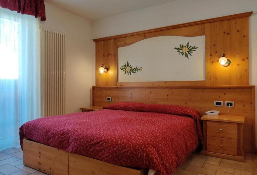 Номер Стандарт Трехместный, Ariston S