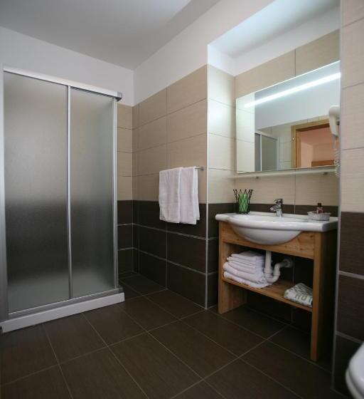 Номер Стандарт Трехместный, Ariston S