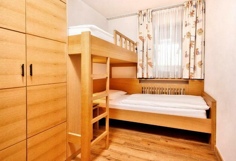 סוויטת ג'וניור, Biancaneve Family