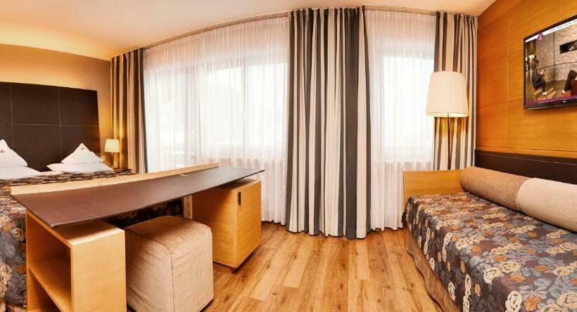 סוויטת ג'וניור, Biancaneve Family