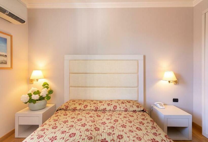 חדר סטנדרט, Dei Tigli