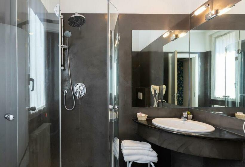 חדר סטנדרט, Dei Tigli