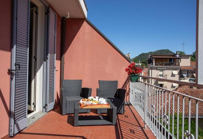 חדר דלוקס עם נוף, Dei Tigli